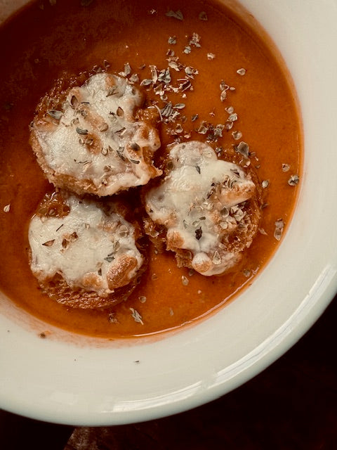 tomato soup with oregano & croutons